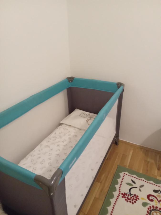 Vedrana-Near Centre And Free Garage, Electricity For Electric Cars Zagreb Bagian luar foto