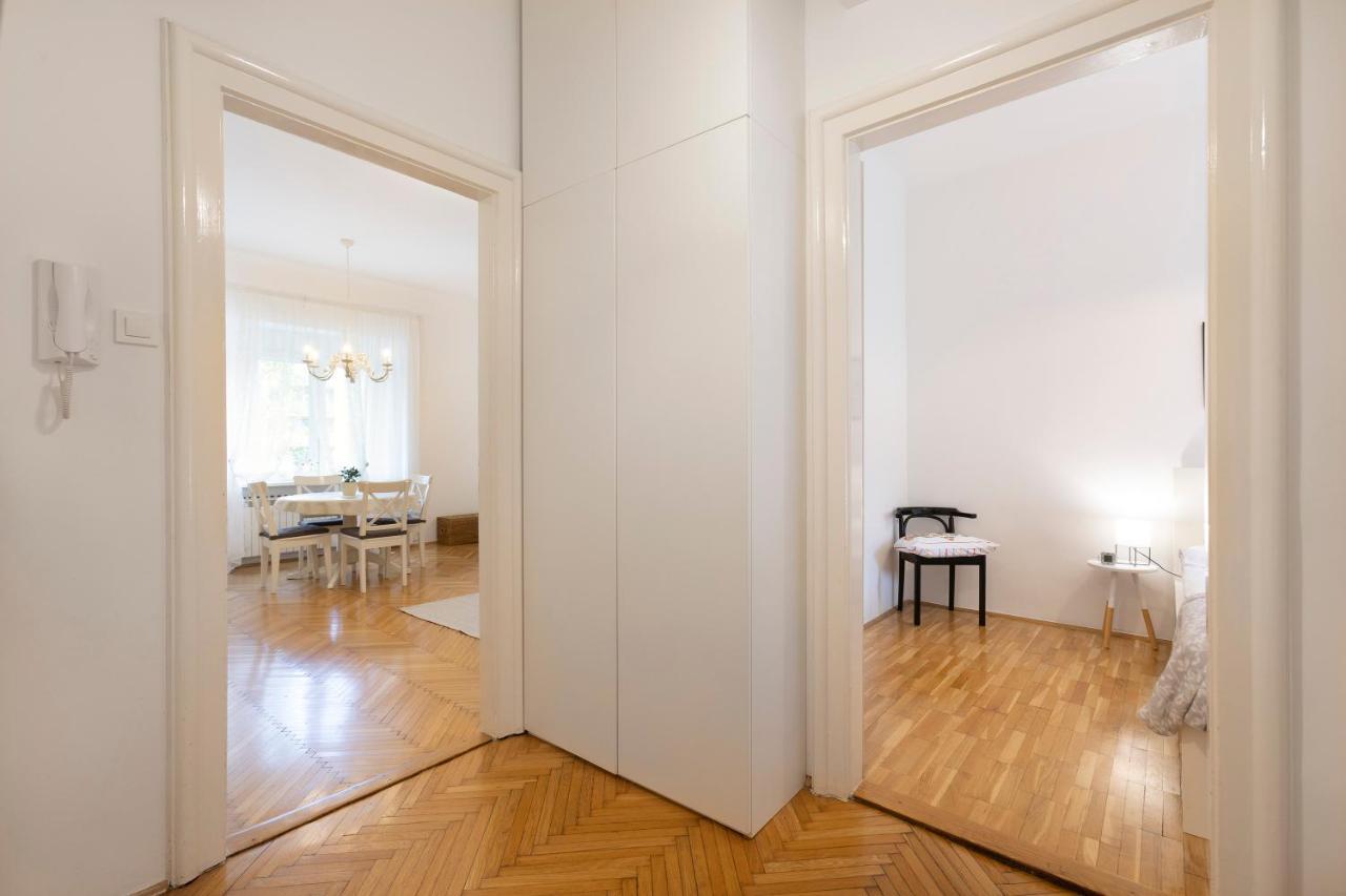 Vedrana-Near Centre And Free Garage, Electricity For Electric Cars Zagreb Bagian luar foto