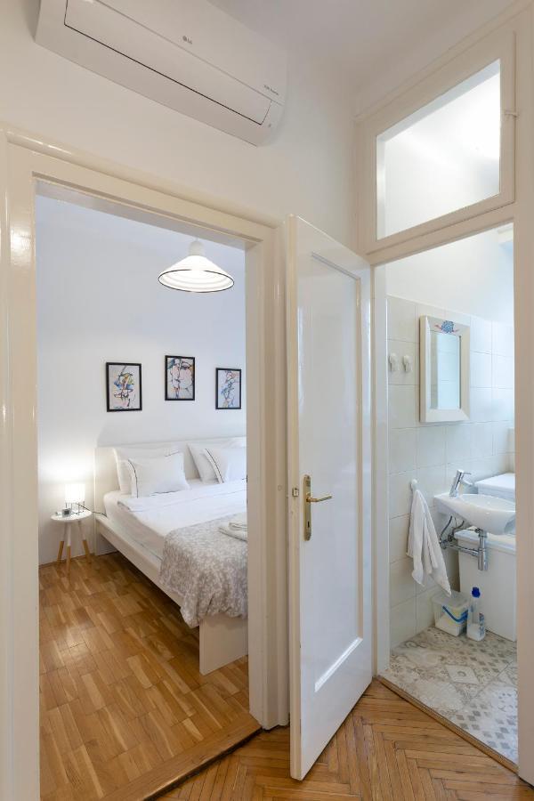 Vedrana-Near Centre And Free Garage, Electricity For Electric Cars Zagreb Bagian luar foto