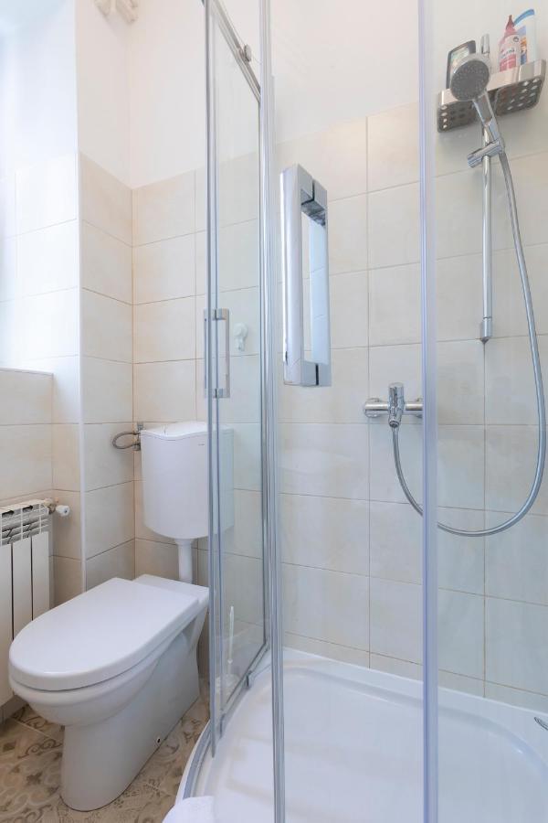 Vedrana-Near Centre And Free Garage, Electricity For Electric Cars Zagreb Bagian luar foto